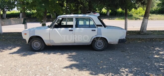 LADA (VAZ) 2107-4