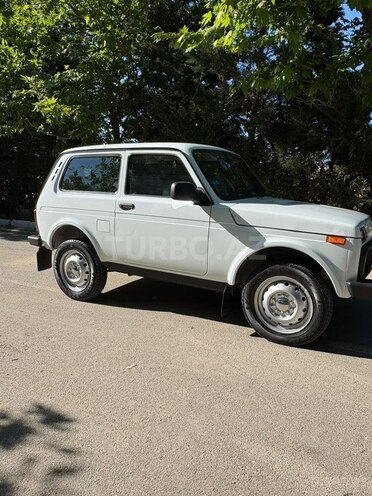 LADA (VAZ) Niva-4
