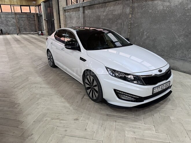 Kia K5-1