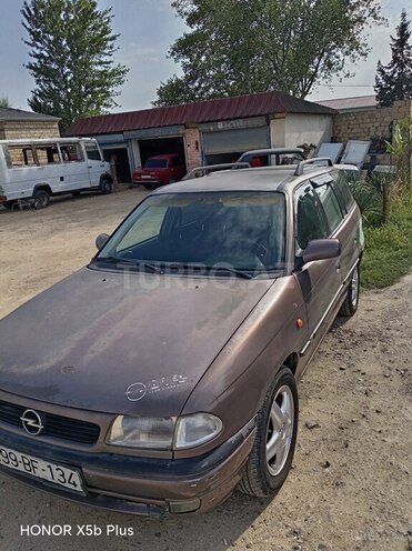 Opel Astra-13