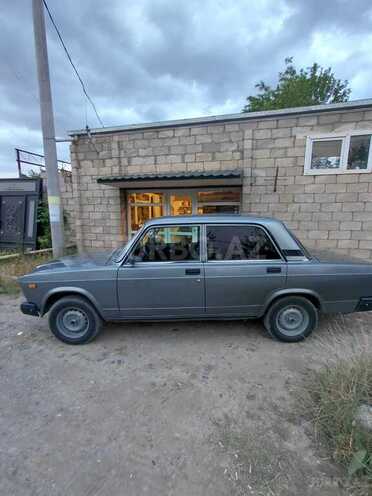 LADA (VAZ) 2107-15