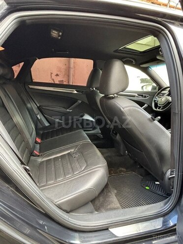 Volkswagen Passat (North America)-5