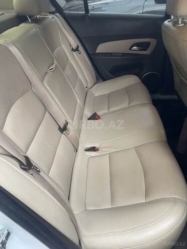 Chevrolet Cruze-9