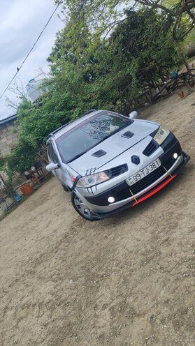 Renault Megane-7