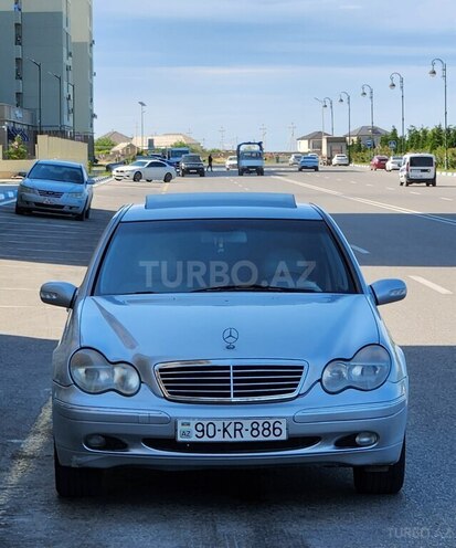 Mercedes C 240-11