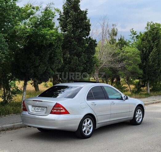 Mercedes C 240-14
