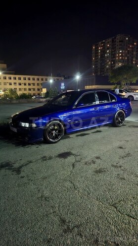 BMW 528-10