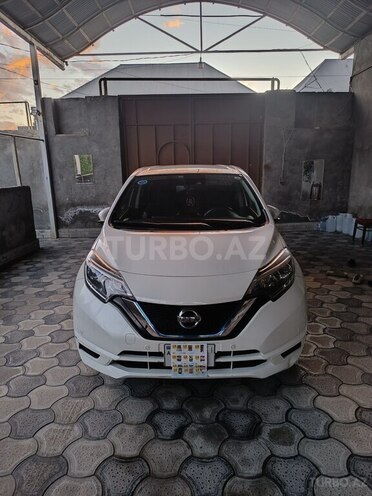 Nissan Note-1