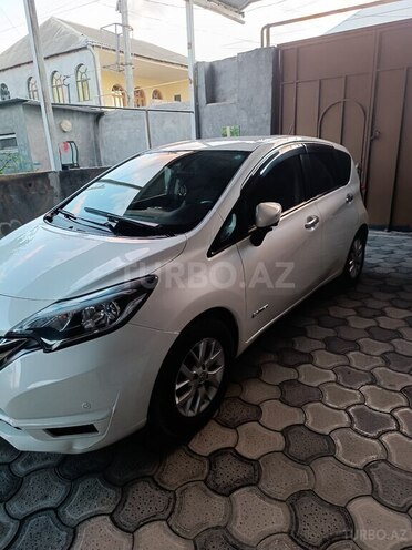 Nissan Note-2