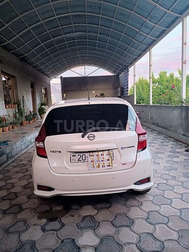 Nissan Note-4