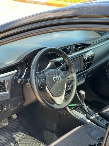 Toyota Corolla-12