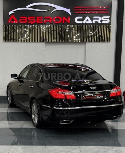 Hyundai Genesis-8