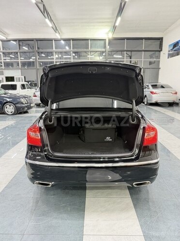 Hyundai Genesis-15