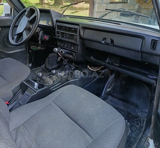 LADA (VAZ) Niva-4