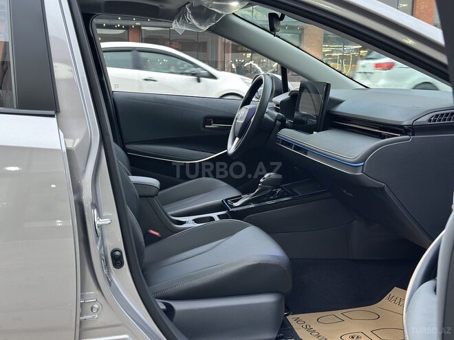Toyota Corolla-11