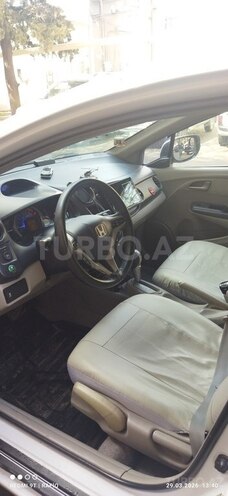 Honda Insight-9