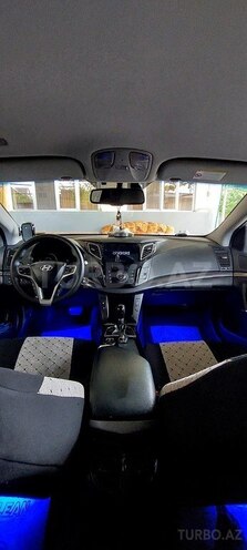 Hyundai i40-7