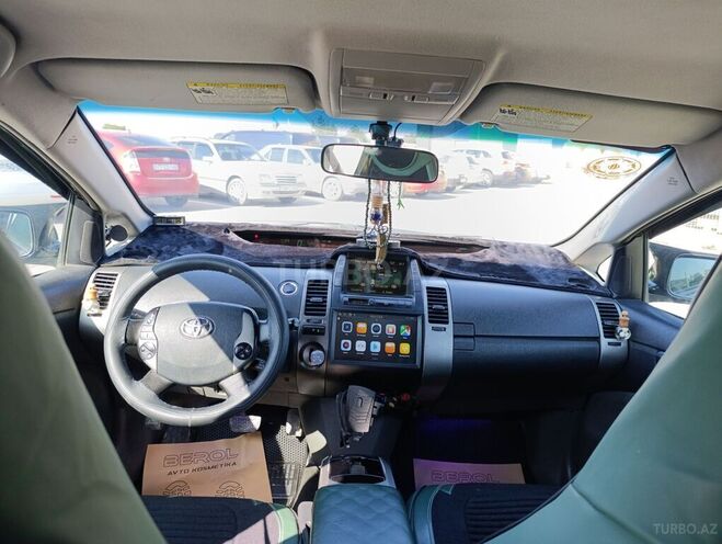 Toyota Prius-17