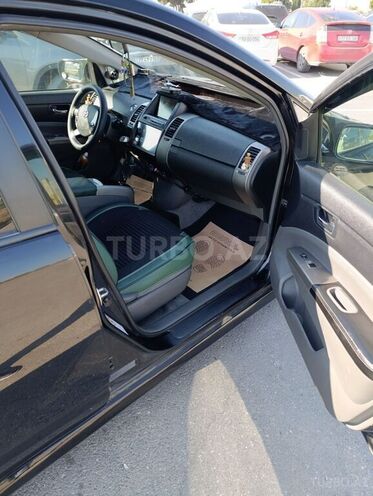 Toyota Prius-11