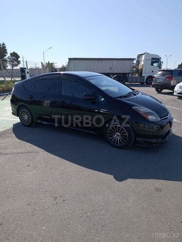 Toyota Prius-13