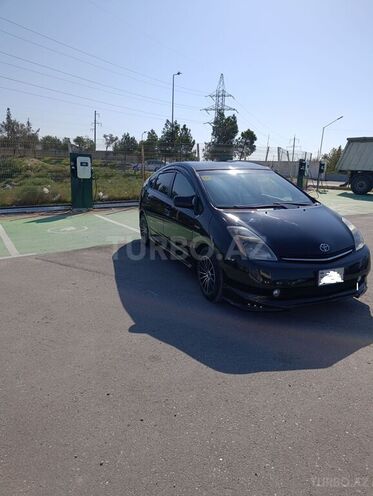 Toyota Prius-12