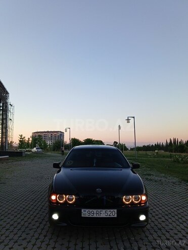 BMW 520-2