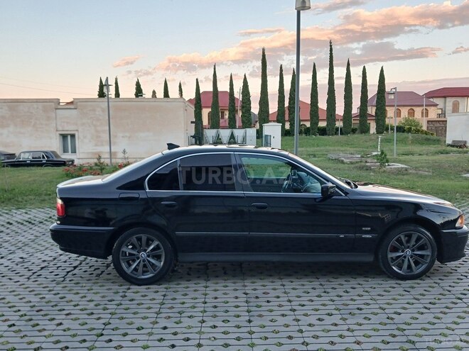 BMW 520-10