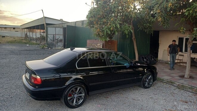 BMW 520-8