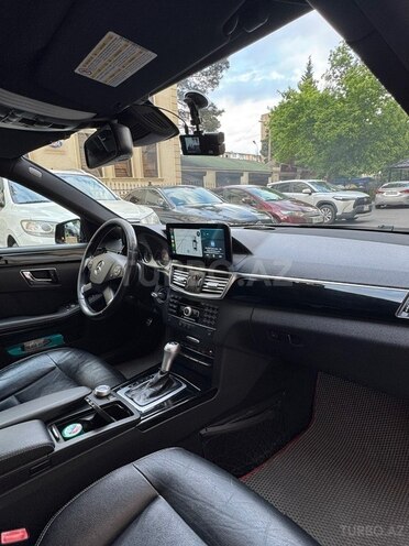 Mercedes E 250-6