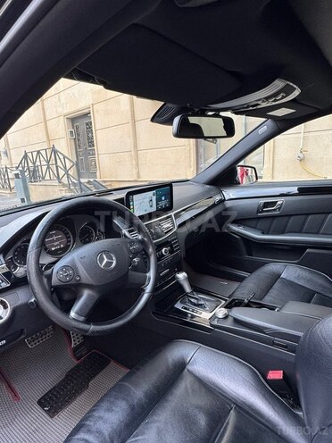 Mercedes E 250-7