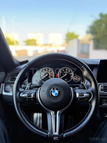 BMW 528-9