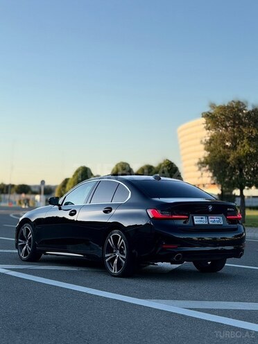 BMW 330e-4