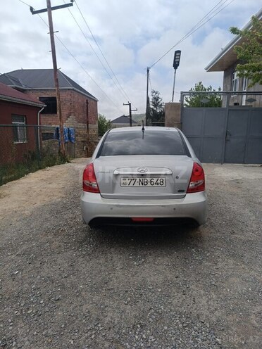 Hyundai Verna-2