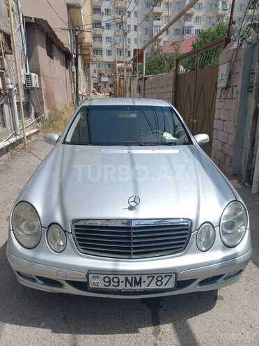 Mercedes E 200-2