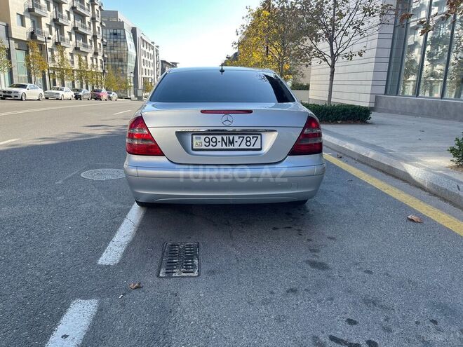 Mercedes E 200-3