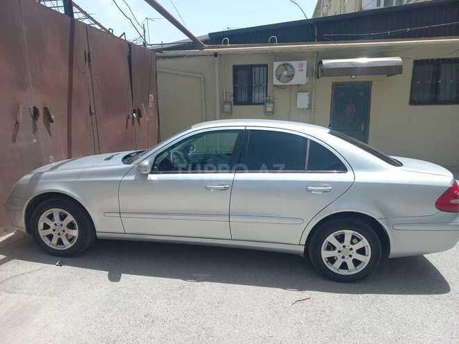 Mercedes E 200-5
