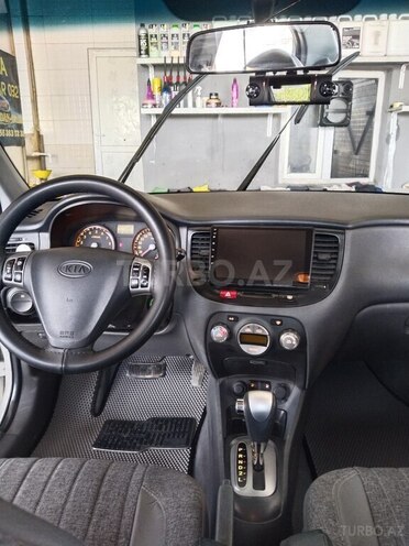 Kia Rio-3
