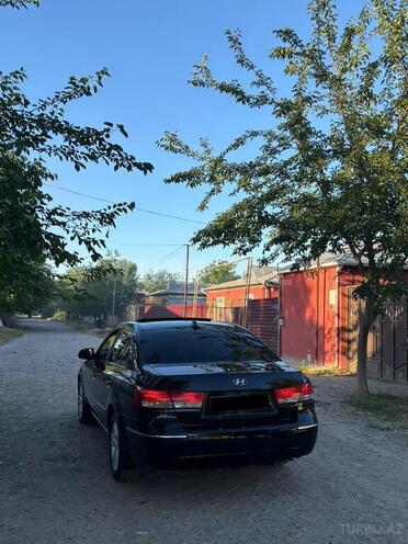 Hyundai Sonata-2