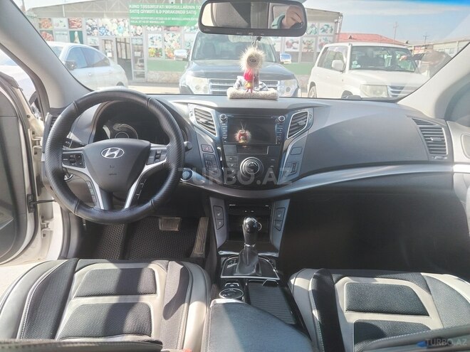 Hyundai i40-5