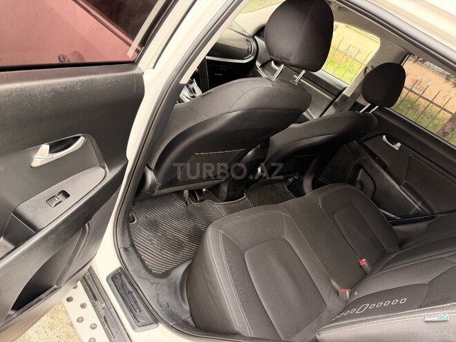 Kia Sportage-5