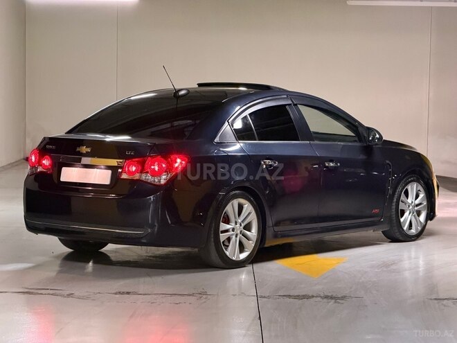 Chevrolet Cruze-10