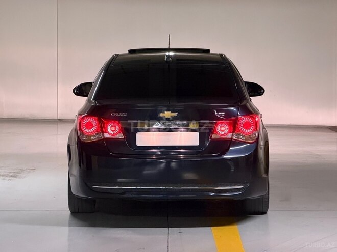 Chevrolet Cruze-8