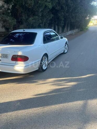 Mercedes E 200-7