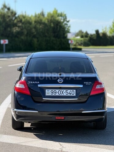 Nissan Teana-2
