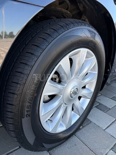 Nissan Teana-6