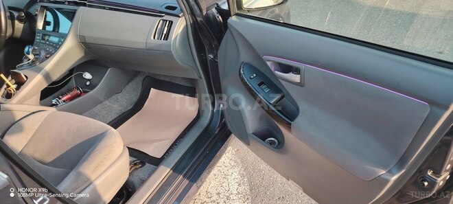 Toyota Prius-14