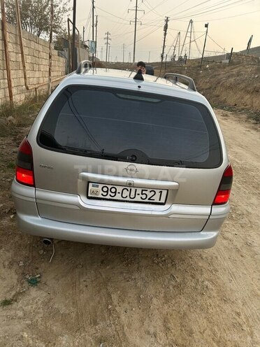 Opel Vectra-3
