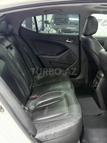 Kia Optima-21