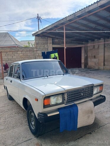 LADA (VAZ) 2107-1