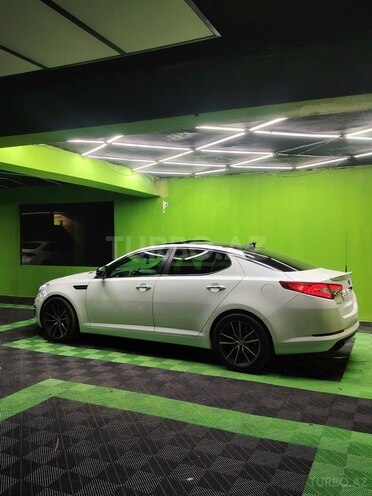 Kia Optima-2